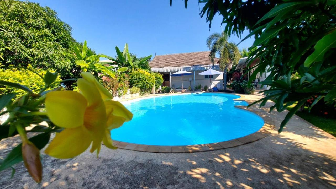 Nuch'S Apple Guest House Si Bun Ruang Zewnętrze zdjęcie