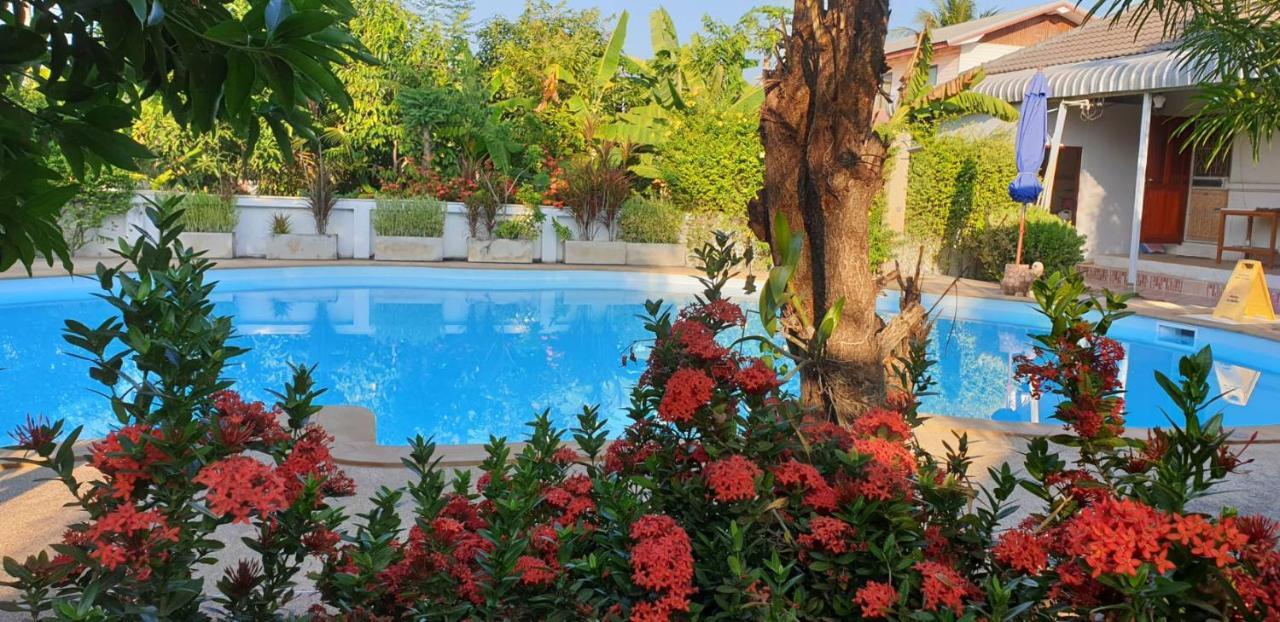 Nuch'S Apple Guest House Si Bun Ruang Zewnętrze zdjęcie